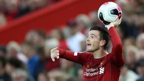 Lançados para a vitória: como o Liverpool evoluiu com um treinador de lançamentos de linha lateral