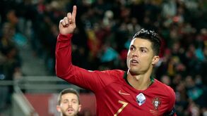 Portugal marca fora de campo