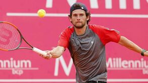 Cinco portugueses recebem perto de 8 mil euros 