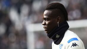 Presidente do Brescia deixa aviso a Balotelli: «Se descermos de divisão, não terá contrato»