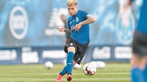 Otávio no radar do Valencia