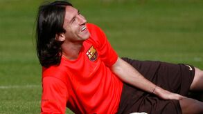 «Messi só tinha 16 anos mas aos 15 minutos de jogo já eu estava a pedir para me substituírem»