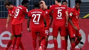 Coronavírus: Jogadores do Bayern Munique voltam a renunciar a parte dos salários