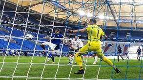 Werder Bremen vence e ganha nova vida na luta pela permanência