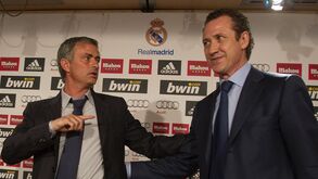 Mourinho chegou a Madrid há dez anos: faltou a Champions mas ficou o campeão dos 100 pontos 