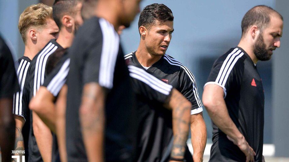 Juve de volta ao trabalho: Ronaldo já amanhã, Higuaín só para a próxima semana