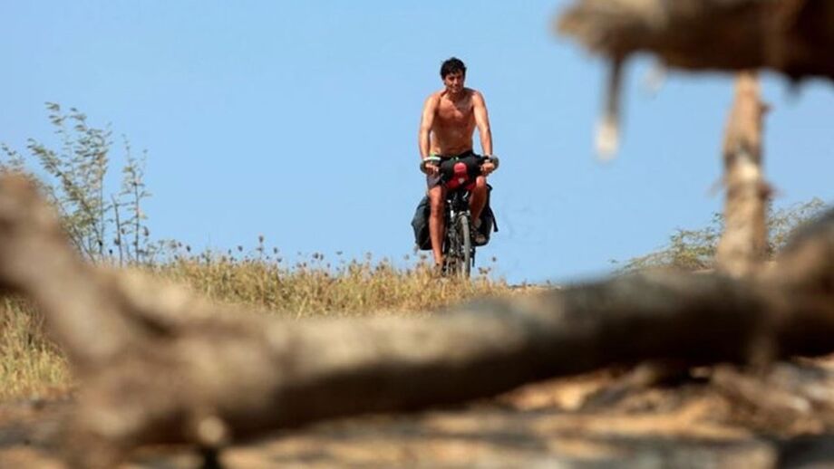 Coronavírus: Ruben pedalou 26.000 quilómetros e ficou de quarentena em paraíso angolano