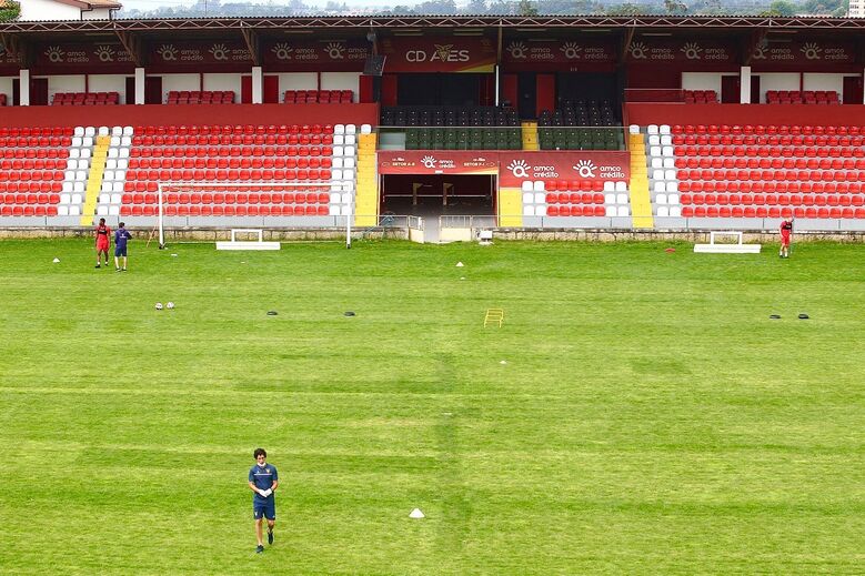 Estádio do Clube Desportivo das Aves