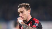 Lucas Biglia (médio defensivo) - 34 anos
