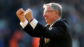 Início de carreira de Alex Ferguson como treinador: 40 libras por semana e plantel sem guarda-redes
