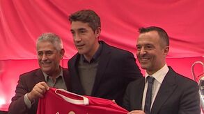 Vieira: «Toda a gente critica, mas há quem pague 15 e 16% a Jorge Mendes»