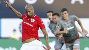 Thiago Santana rejeita euforia