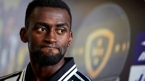 Jackson Martínez perto de encerrar a carreira