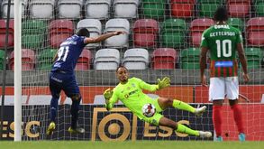 A crónica do Marítimo-Gil Vicente, 2-1: Charles limpa erro e segura a vitória