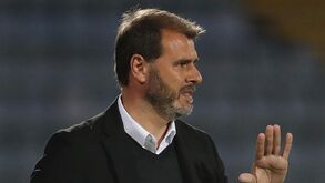 Santa Clara quer fechar de vez a permanência