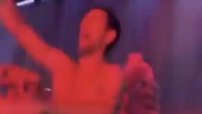 Sem t-shirt ou distanciamento social: Djokovic e companhia na 'loucura' em discoteca