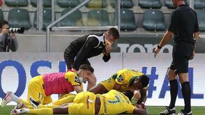 P. Ferreira-Belenenses SAD, 2-1: cambalhota feliz aliviou castores