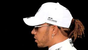 Lewis Hamilton ofendido com críticas responde a Helmut Marko: «Acorda!»
