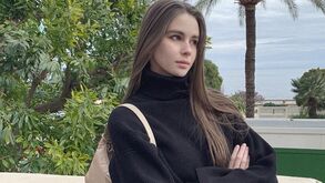 Filha de 'coelhinha' (da Playboy) sabe liderar: Clube romeno recebe 'reforço' para a direção