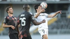 A crónica do V. Guimarães-Moreirense, 1-1: discussão de vizinhos só podia dar empate