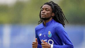 Romário Baró apelidado de 'cavalo selvagem' em Espanha: «A sua cláusula não assusta ninguém»