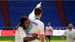 Schalke 04 goleado em casa pelo Wolsburgo