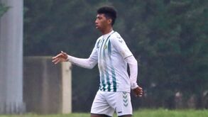 Vitória de Setúbal renova contrato com Bruno Almeida