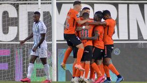 V. Setúbal-Rio Ave, 1-2: entrar na história com fato de gala