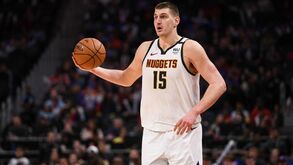 Nikola Jokic infetado com Covid-19 após ter marcado presença no torneio de Djokovic