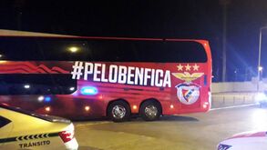 Autocarro do Benfica fez percurso alternativo da Luz até ao Seixal 