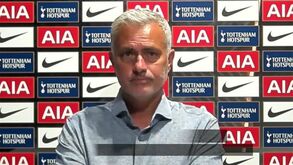 Mourinho nega problemas com Ndombelé: «Não posso jogar com 12 ou 13»