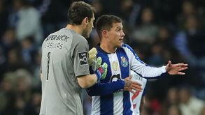 Casillas ‘vende’ Otávio e apaga publicação no Instagram