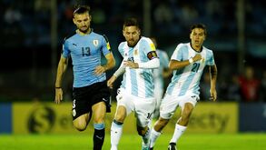 Italianos dizem que Benfica já apresentou proposta a Gastón Silva