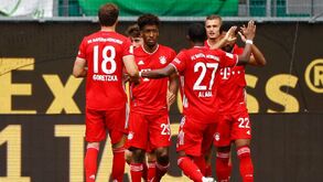 Bayern Munique goleia em casa do Wolfsburgo e acaba época com 100 golos
