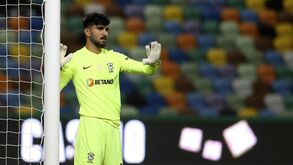 Amir e Fábio China devem recuperar lugar no onze frente ao Benfica