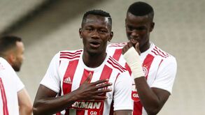 Olympiacos de Pedro Martins sagra-se campeão grego... mas título está ainda em stand by