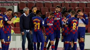 Plantel do Barcelona não suporta treinador adjunto 