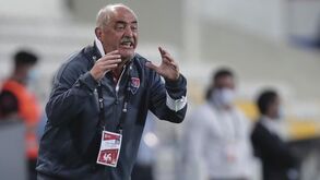 Vítor Oliveira confirma saída do Gil Vicente