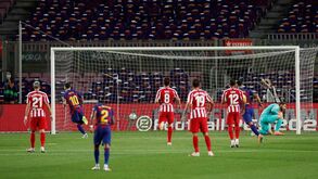 Três penáltis, um autogolo e Semedo e Messi como protagonistas no Barcelona-At. Madrid