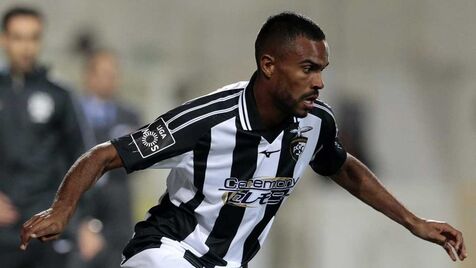 Dener: «Habituado a chegar à área de surpresa»