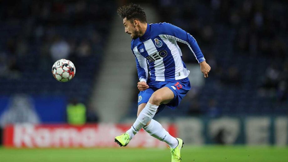 Porta do Paris SG pode fechar-se para Alex Telles