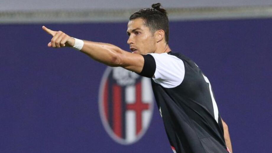 Juve na frente com golos de Cristiano Ronaldo e Dybala