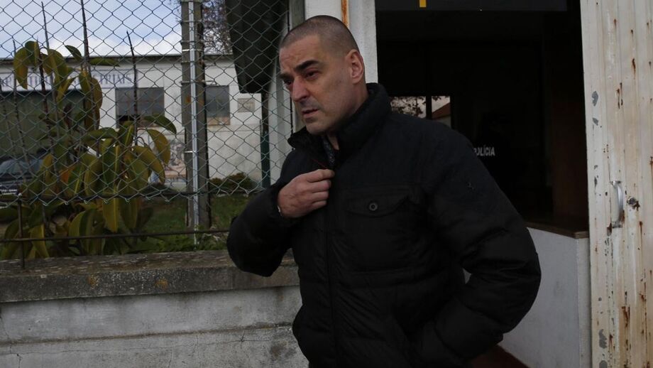 Leões expulsam culpados por ataque de Acochete
