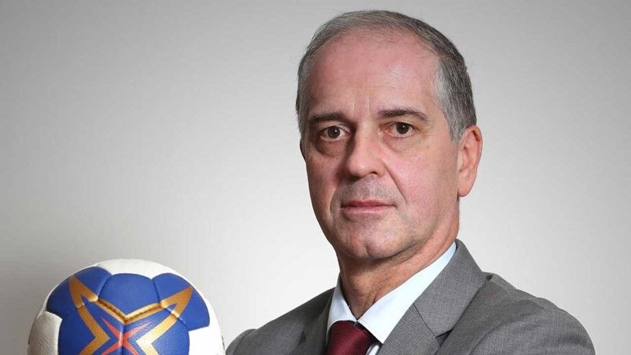Miguel Laranjeiro reeleito presidente da federação