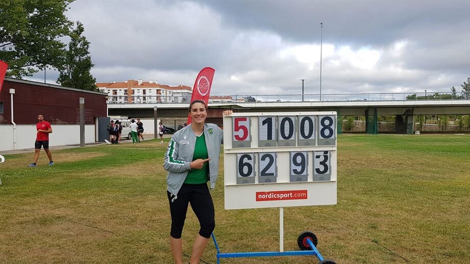 Irina Rodrigues alcança oitava melhor marca mundial do ano no disco
