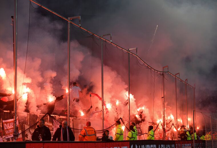 30. Millerntor - FC Saint Pauli (Alemanha)