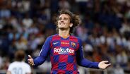 Antoine Griezmann - O Barcelona pagou 120 milhões de euros ao Atlético Madrid e, depois de um bom arranque de época, o avançado francês foi perdendo protagonismo na equipa catalã. Até agora conta 14 golos em 43 jogos oficiais pelo Barça. 