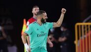 42 Karim Benzema - 0.47 golos por jogo (310 golos em 656 jogos)