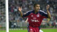 29 Giovane Elber - 0.49 golos por jogo (106 golos em 215 jogos)