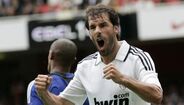10 Ruud van Nistelrooy - 0.60 golos por jogo (236 golos em 391 jogos)